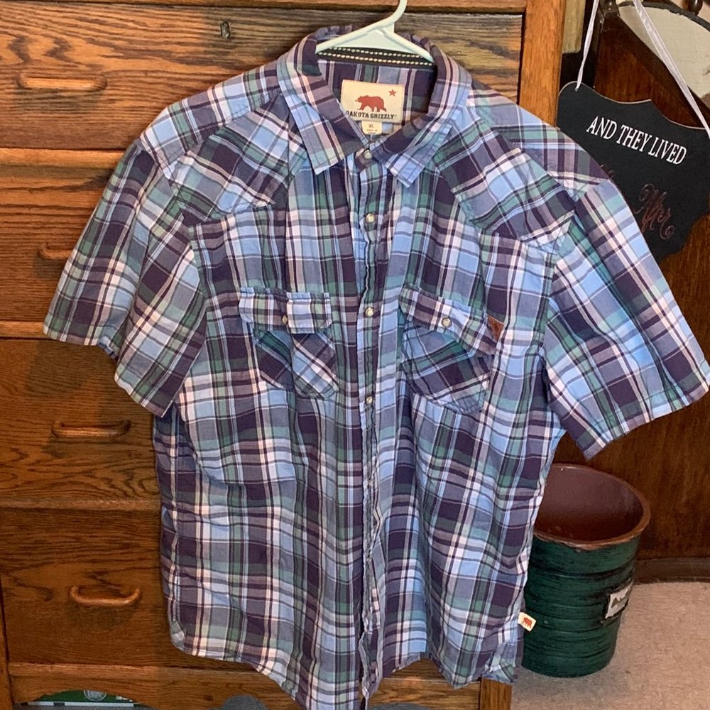 Dakota Grizzly XL snap front western style shirt